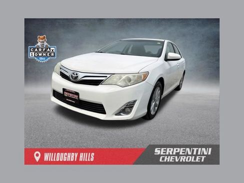 Used 2012 Toyota Camry XLE w/ Leather Pkg FWD image 1