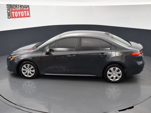 Used 2025 Toyota Corolla LE FWD image 17