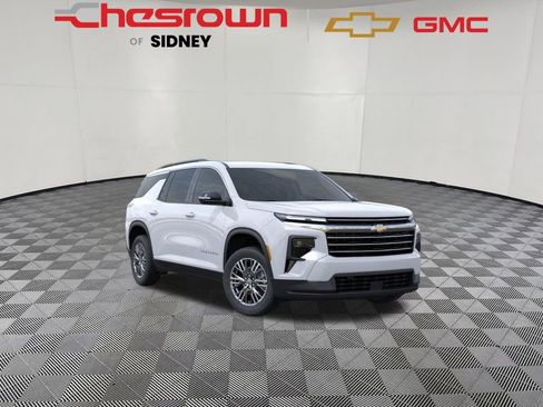 New 2026 Chevrolet Traverse LT w/ Driver Confidence Package image 1