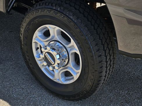 New 2026 Ford F350 XLT w/ FX4 Off-Road Package AWD/4WD image 15