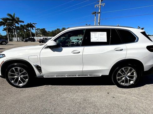 Used 2025 BMW X5 xDrive50e image 8