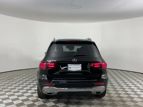 Used 2025 Mercedes-Benz GLB 250 image 6