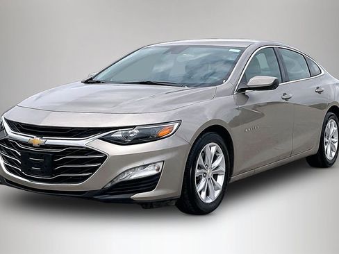 Used 2023 Chevrolet Malibu LT FWD image 2