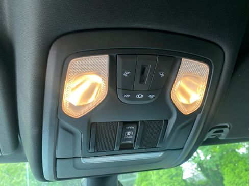 Used 2021 RAM 1500 Big Horn AWD/4WD image 19