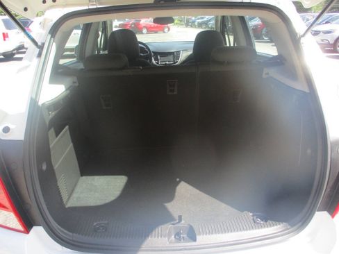 Used 2020 Chevrolet Trax LS AWD/4WD image 7