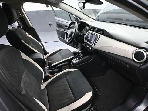 Used 2021 Nissan Versa SV image 38