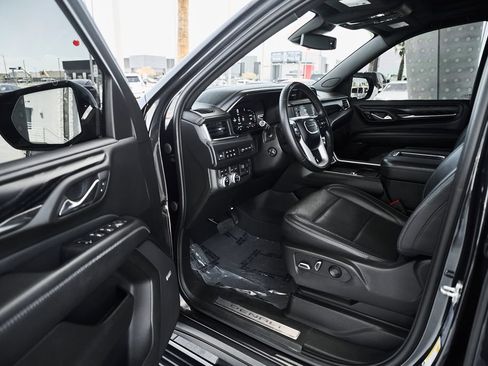 Used 2023 GMC Yukon Denali w/ Max Trailering Package AWD/4WD image 18