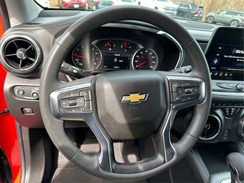 Certified 2025 Chevrolet Blazer LT AWD/4WD image 18