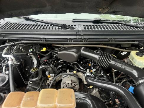 Used 2001 Ford F250 XLT AWD/4WD image 13