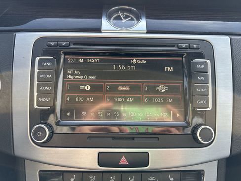 Used 2013 Volkswagen CC Executive image 16