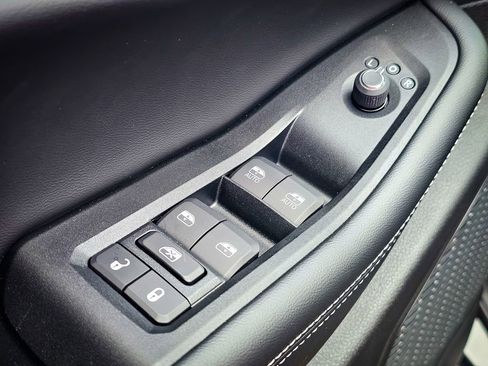 New 2025 Jeep Grand Cherokee Limited image 12