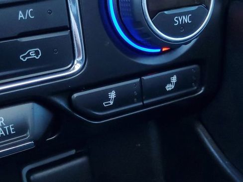 Used 2023 Chevrolet Tahoe LT w/ Luxury Package image 22