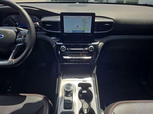 Used 2022 Ford Explorer ST-Line w/ Class IV Trailer Tow Package RWD image 13