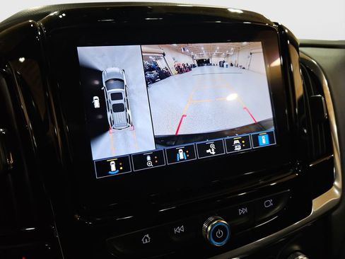 Used 2022 Chevrolet Traverse LT w/ LPO, Floor Liner Package image 13