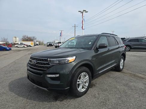 Used 2023 Ford Explorer XLT w/ Equipment Group 202A image 9