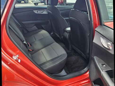 Used 2024 Kia Forte LXS FWD image 9