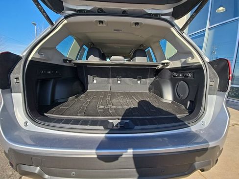 Used 2023 Subaru Forester Limited image 30