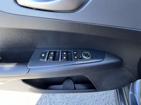 Used 2021 Kia Forte LXS FWD image 13