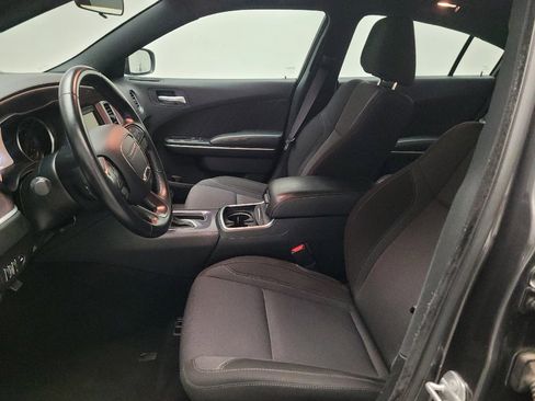 Used 2020 Dodge Charger SXT RWD image 17