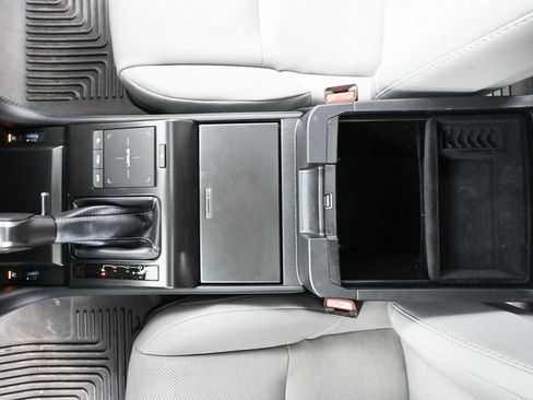 Used 2023 Lexus GX 460 w/ Black Line Special Edition AWD/4WD image 36