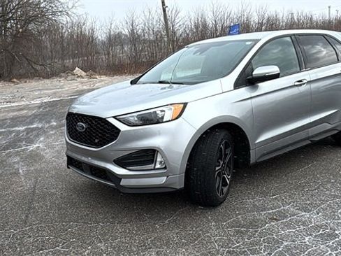 Certified 2023 Ford Edge ST image 7