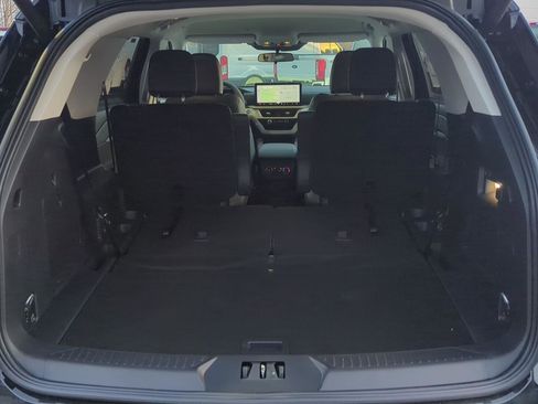 New 2026 Ford Explorer Active w/ Active Comfort Package image 27
