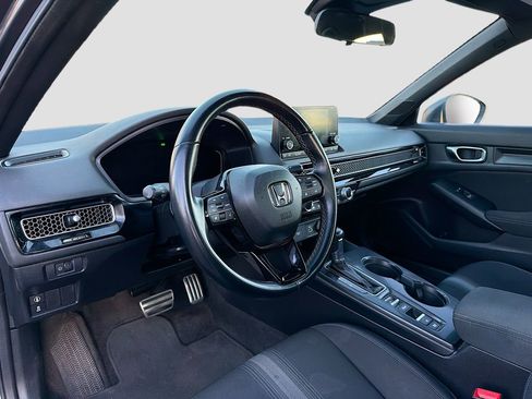 Used 2023 Honda Civic Sport image 9