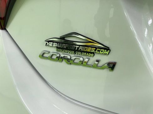 Used 2014 Toyota Corolla LE FWD image 12