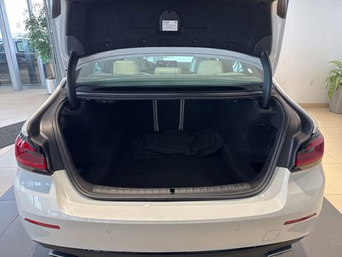 Used 2023 BMW 540i xDrive w/ Premium Package AWD/4WD image 11