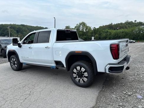 New 2026 GMC Sierra 2500 Denali w/ Denali Reserve Package AWD/4WD image 3