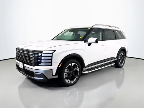 Used 2026 Hyundai Palisade Limited AWD/4WD image 2