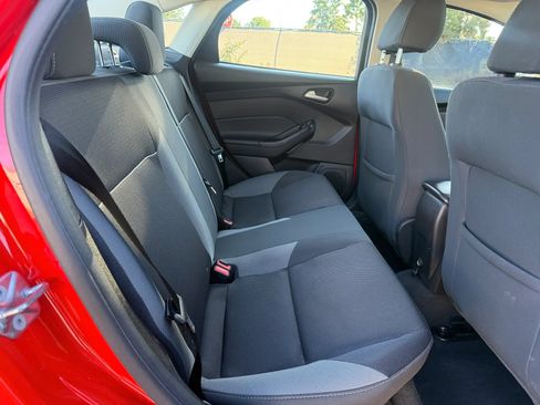 Used 2014 Ford Focus SE FWD image 20