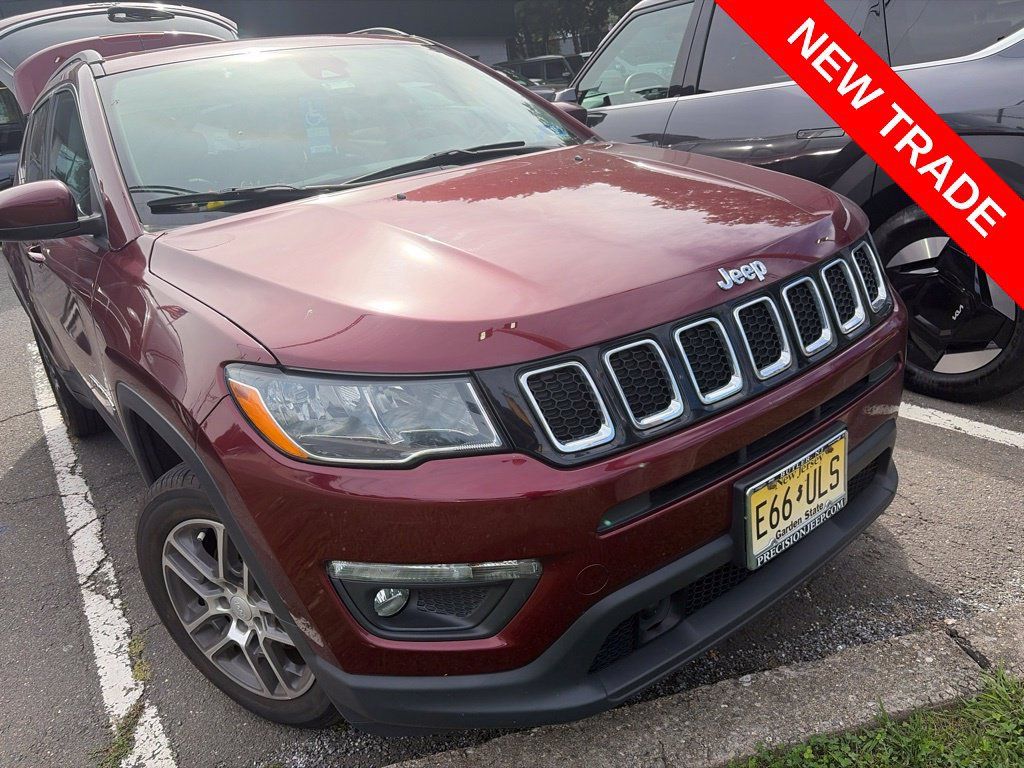 Used 2020 Jeep Compass Latitude AWD/4WD image 1