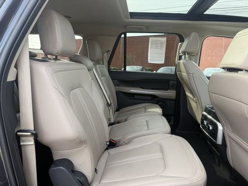 Used 2024 Ford Expedition Max Limited image 39
