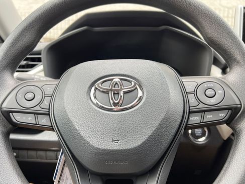 New 2025 Toyota RAV4 XLE image 30