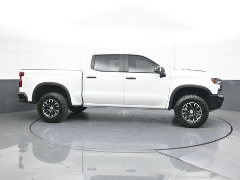 Used 2024 Chevrolet Silverado 1500 ZR2 w/ Technology Package AWD/4WD image 11