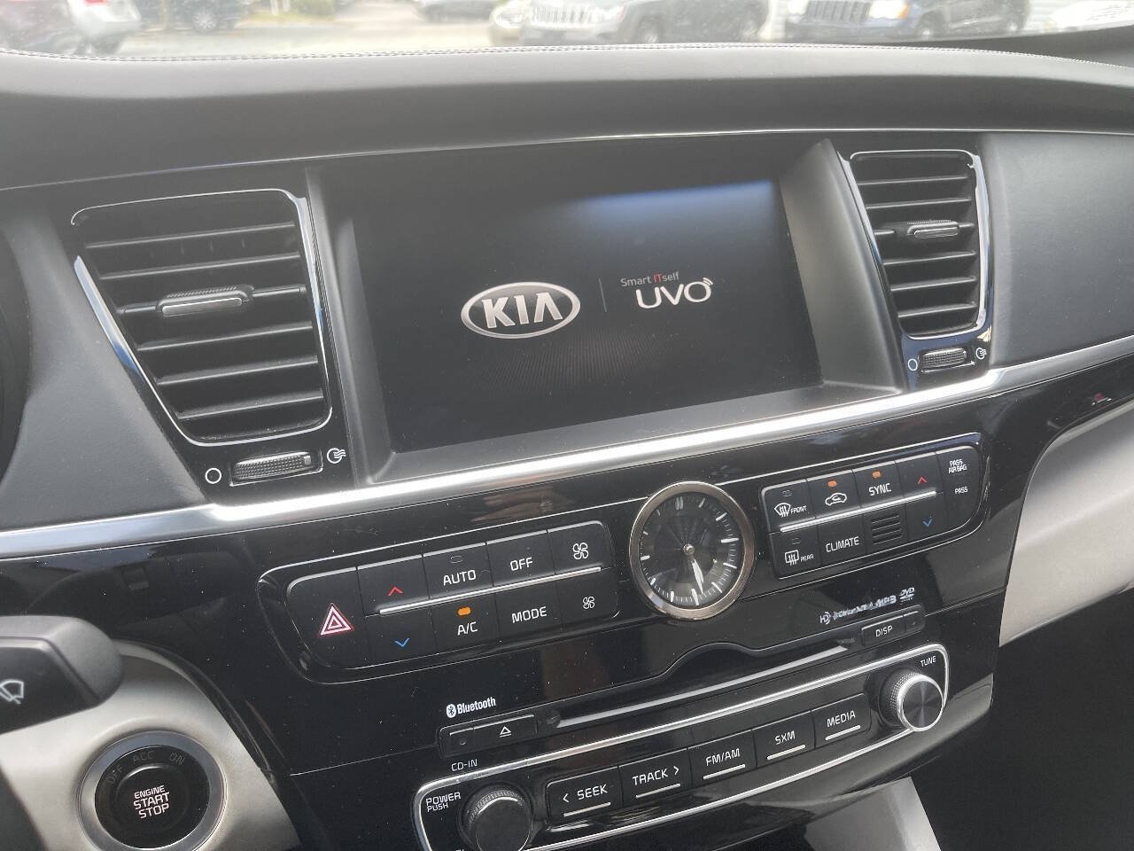 Used 2015 Kia K900 Luxury RWD image 17