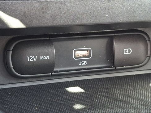 Used 2021 Kia Soul Turbo FWD image 27