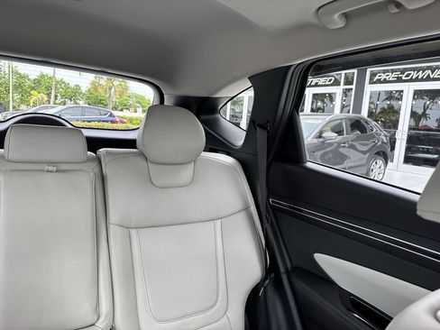 Used 2022 Hyundai Tucson SEL w/ Convenience + Premium Package FWD image 19