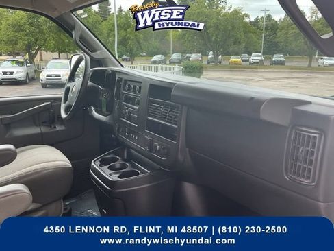 Used 2017 Chevrolet Express 3500 LT w/ LT Preferred Equipment Group RWD image 21