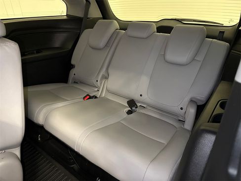 Used 2018 Honda Odyssey EX-L image 19