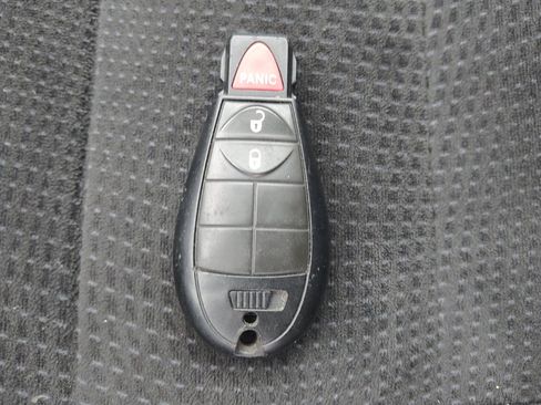 Used 2017 Dodge Grand Caravan SE w/ Power Window Group FWD image 32