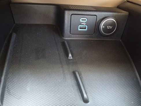 Used 2021 Ford Escape SEL w/ Technology Package AWD/4WD image 8