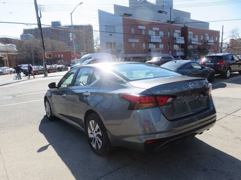 Used 2021 Nissan Altima 2.5 S FWD image 5