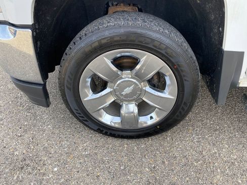 Used 2018 Chevrolet Silverado 1500 LTZ w/ Sport Package AWD/4WD image 25