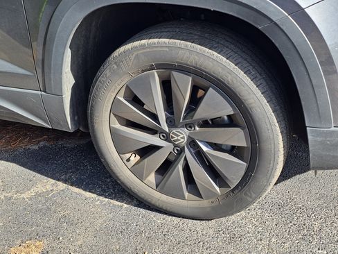 Used 2022 Volkswagen Taos S image 6