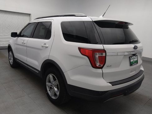 Used 2019 Ford Explorer XLT w/ Equipment Group 201A FWD image 5