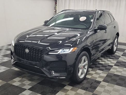 Used 2023 Jaguar F-PACE S image 3