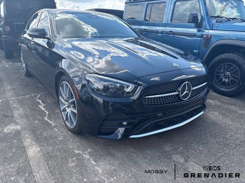 Used 2022 Mercedes-Benz E 350 4MATIC Sedan image 1