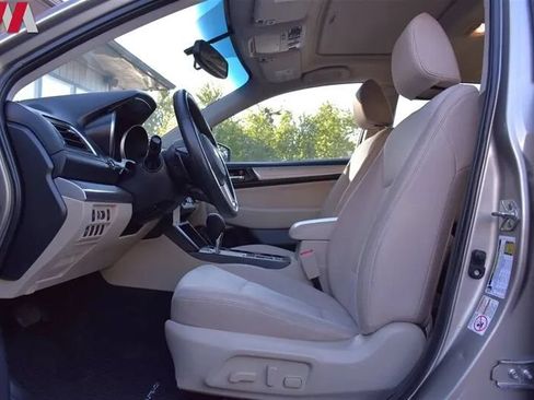 Used 2015 Subaru Outback 2.5i Premium AWD/4WD image 10